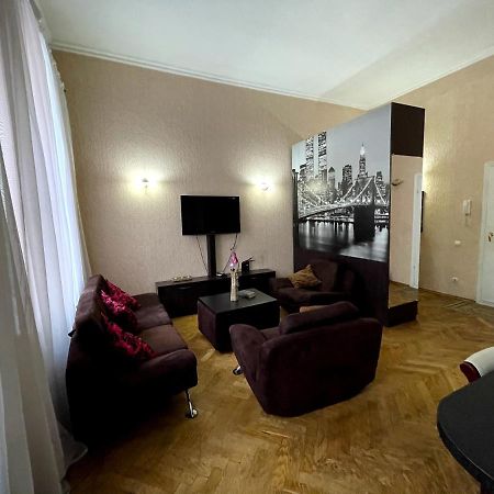 Apartamento Amazing Heart Of Kiev Exterior foto